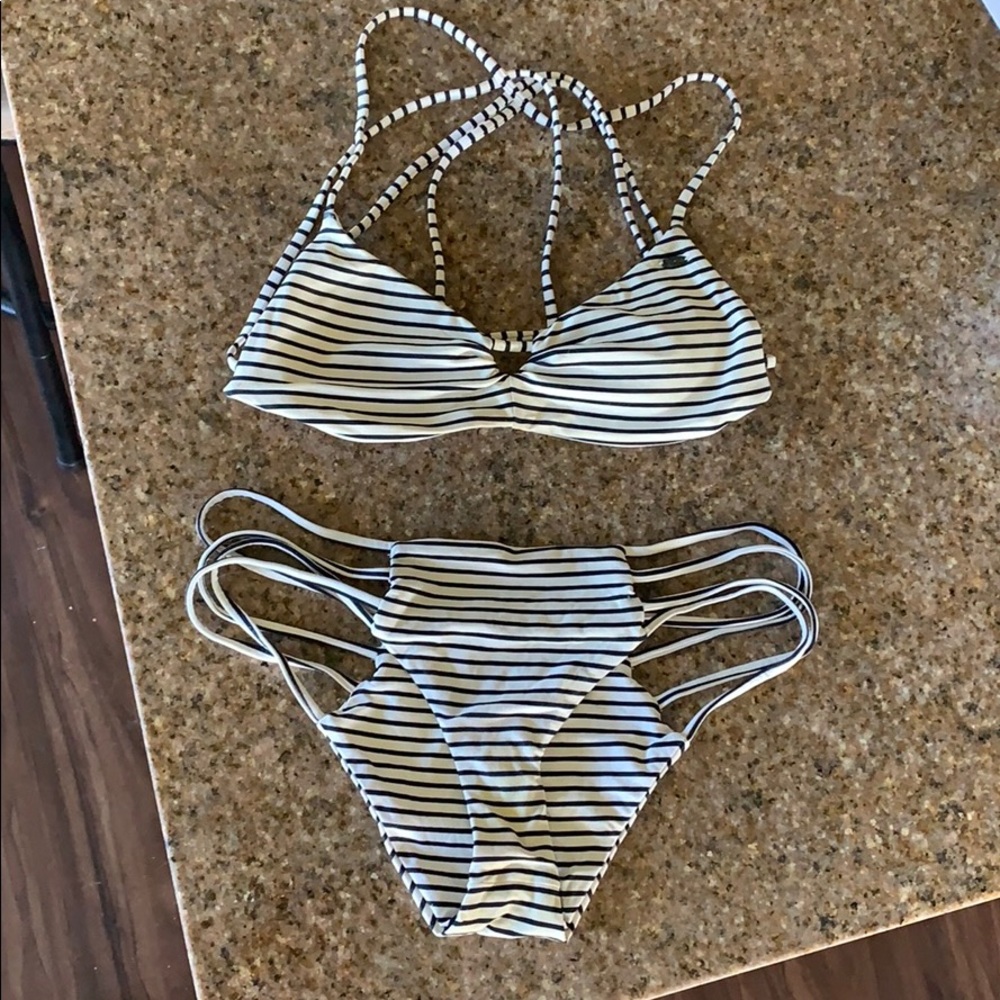 Black and white strappy bikini